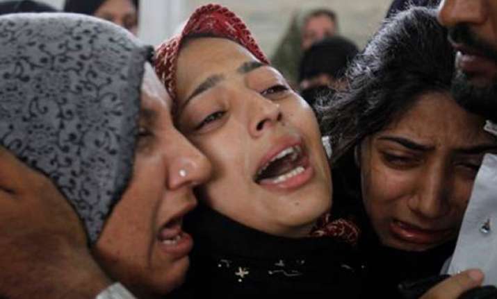 28 killed in karachi political violence