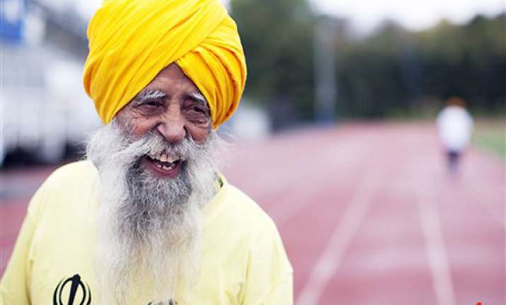 100 year old fauja completes marathon to enter record books