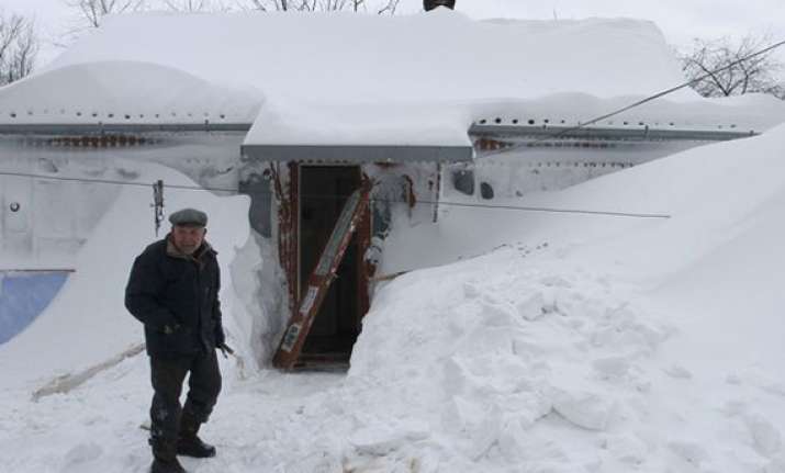 83 die in ukraine cold wave