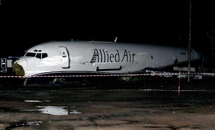 10 killed in cargo plane crash in ghana s capital