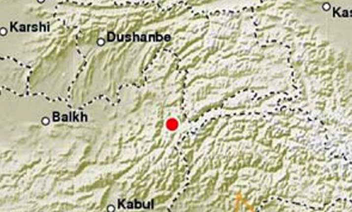 5.8 quake hits pakistan