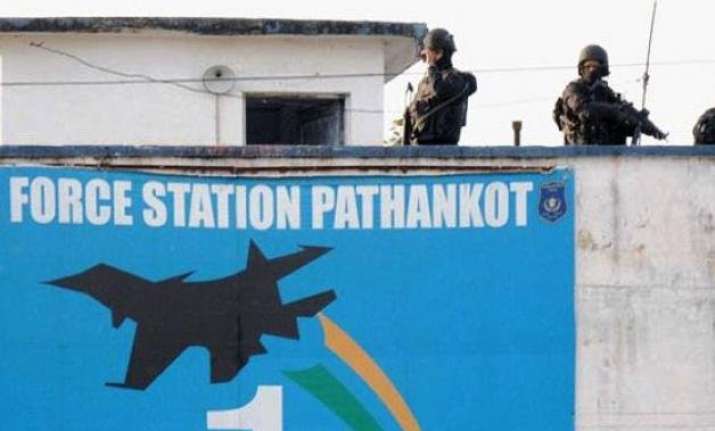 pakistan court sends 3 pathankot attack suspects to custody