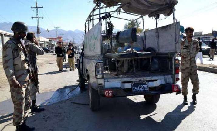 9 security personnel killed in blast in pakistan