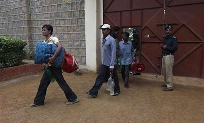 362 indian prisoners repatriated from pakistan