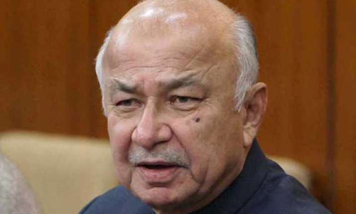 aap failed to serve people it s not congress fault shinde
