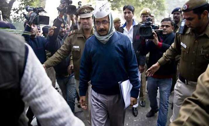 aap leaders meet to decide party s next move