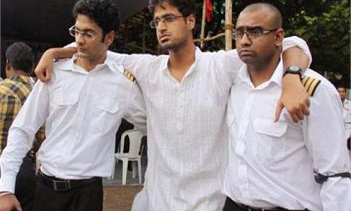 ai pilots indefinite fast enters sixth day two more