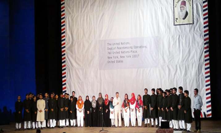 amu students create guinness book of world record