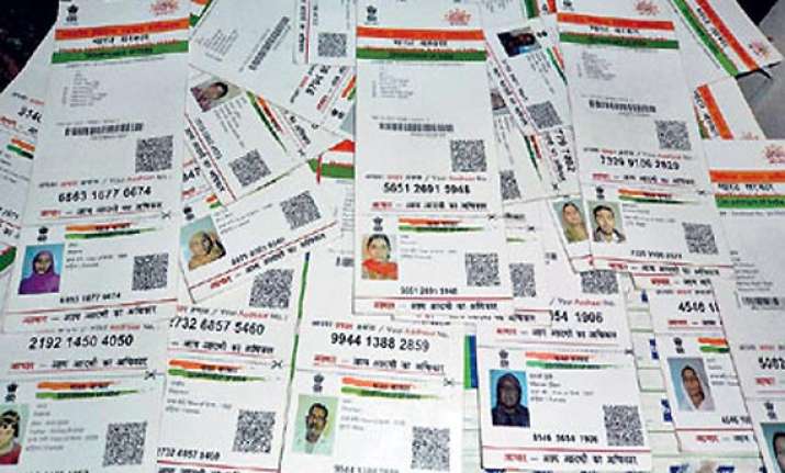 aadhar not mandatory for availing of subsidies