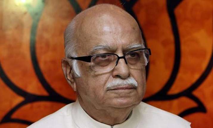 advani attacks upa on corruption