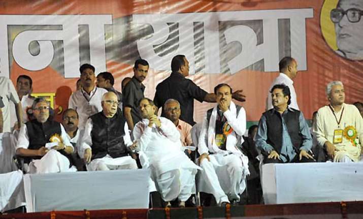 advani bjp s best candidate for pm s post shatrughan