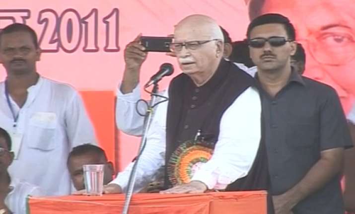 advani embarks on jan chetna yatra calls for change