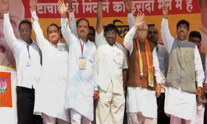 advani demands white paper on black money from upa govt