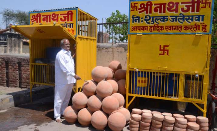 agra s free water service completes 30 years