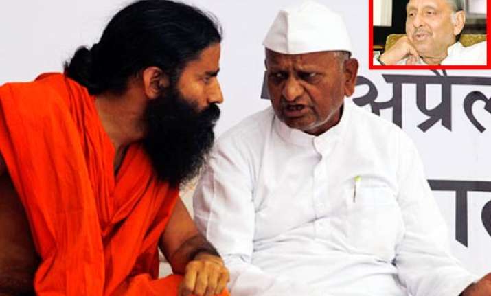 aiyar describes ramdev hazare rallies as circuses