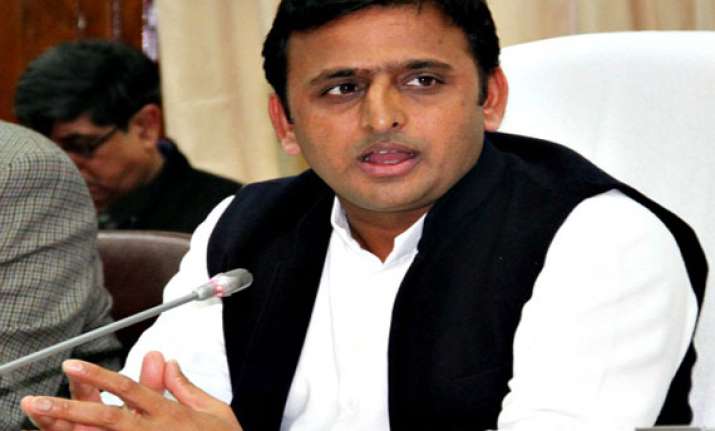 akhilesh asks police to restore confidence in people