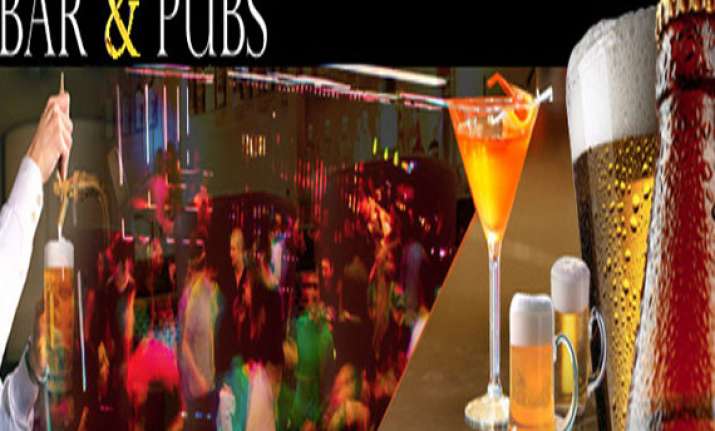 all pubs discos in delhi to close by 1 am