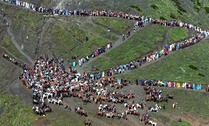 heavy rains halt amarnath yatra