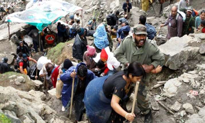 amarnath yatra crosses 3 lakh mark