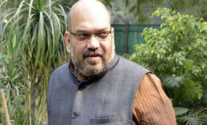 amit shah meets villagers from near pakistan border