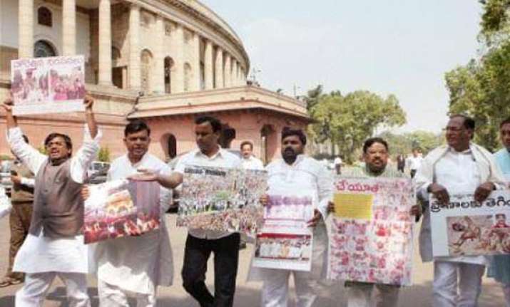andhra congress legislator quits over telangana