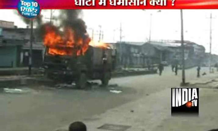 angry mob sets army truck on fire in kashmir