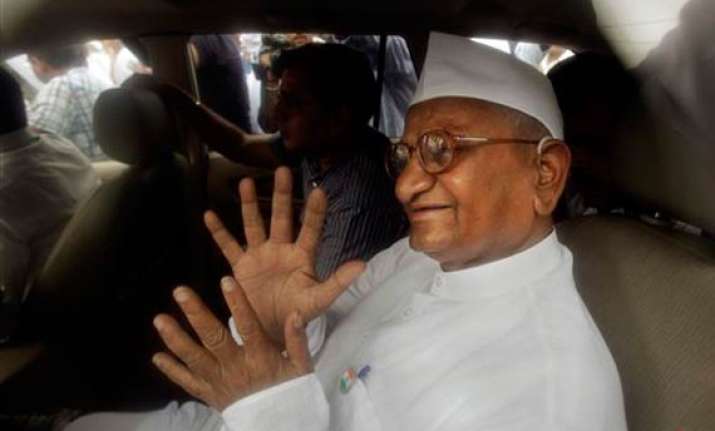 defiance of police order by anna hazare not acceptable govt