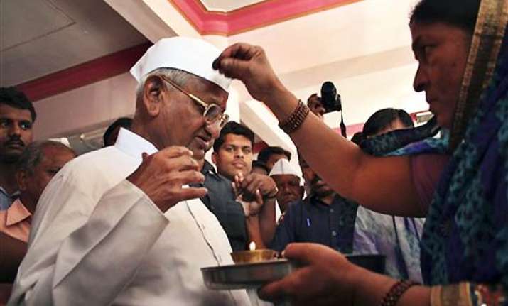 anna says repeated volte face by govt forced him to fast