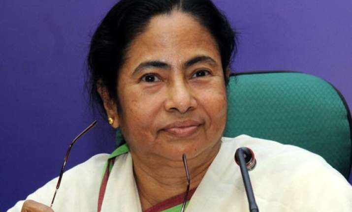 are you afraid of stepping out mamata asks bengal women