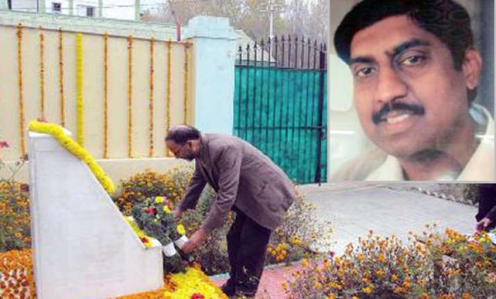 army remembers martyr major purushottam but forgets his