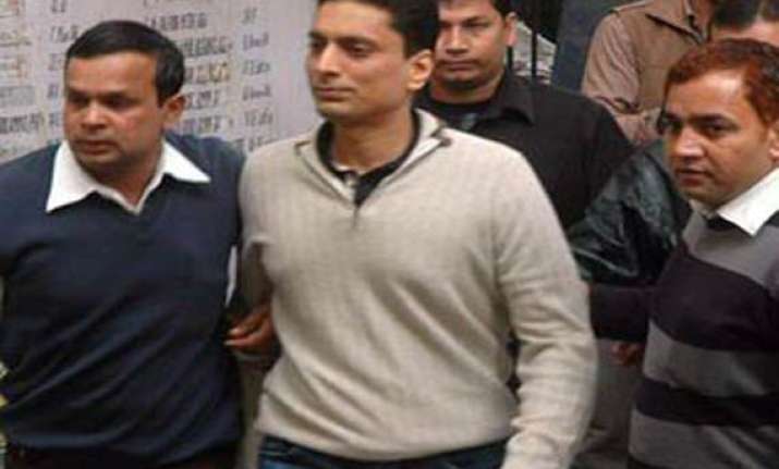 asif balwa seeks cooler homemade food ipad in jail