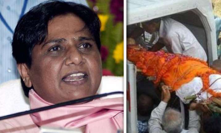 at last up govt opts for cbi probe into sachan s murder