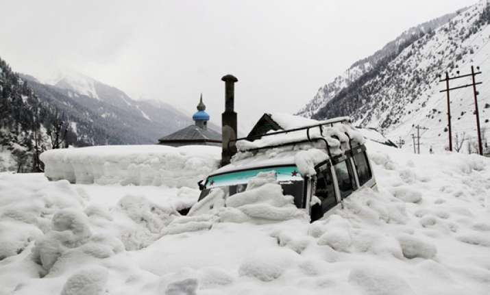 avalanche warning in kashmir valley
