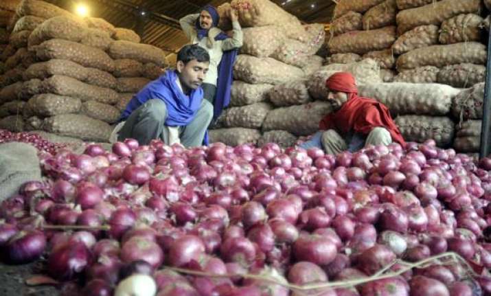 bjp to sell onions at rs 40 a kg in delhi