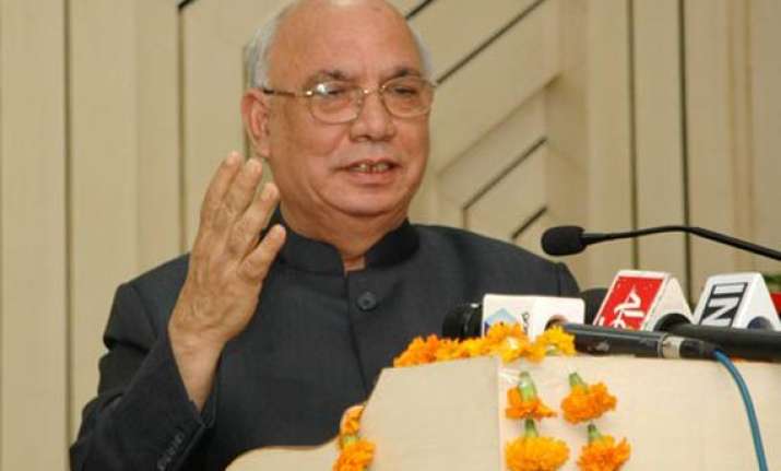 bangalore gets passing reference in governor s address