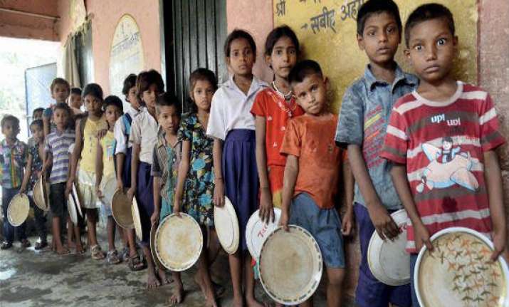 bihar mid day meal tragedy charge sheet against principal