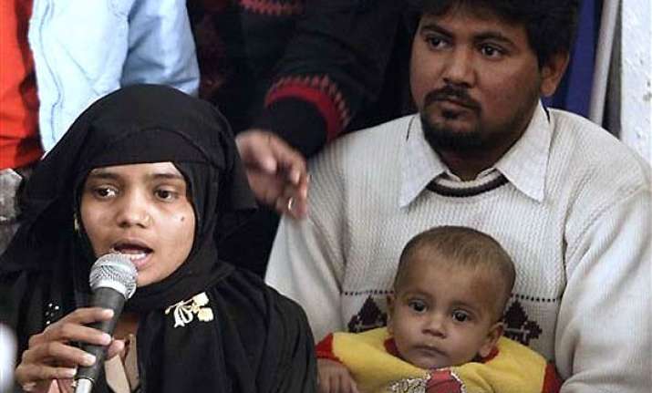 bilkis bano case bombay hc rejects bail pleas of convicts