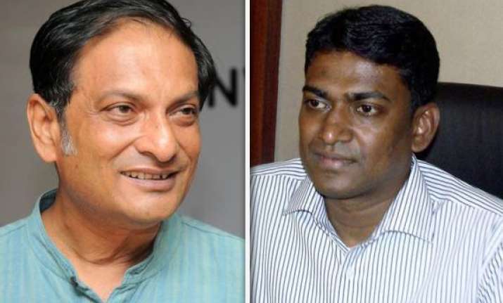 binayak sen urges maoists to release abducted collector
