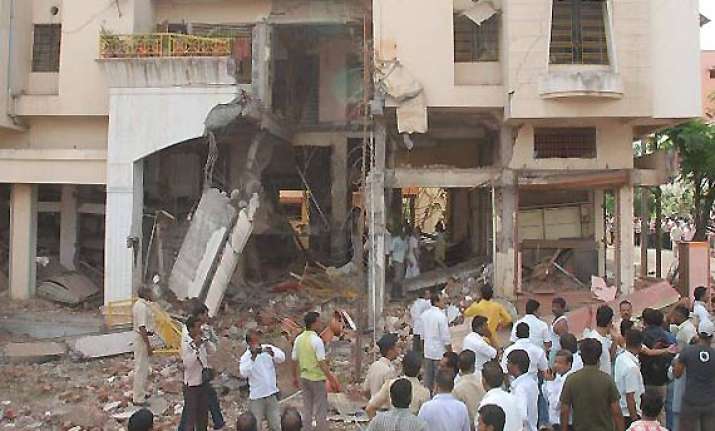 blast due to firecracker powder says nashik police