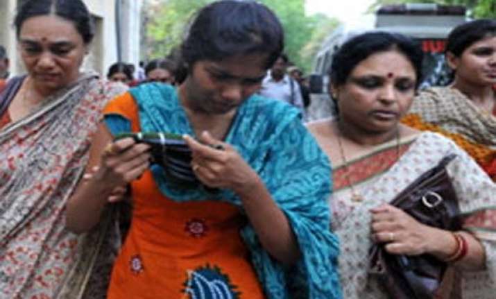 bodies of ap bus mishap victims shifted to hyderabad