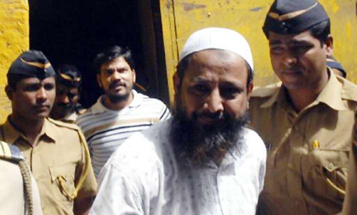 bombay hc confirms death penalty of three let members in