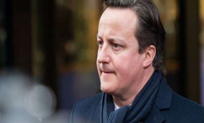 british pm arrives in mumbai talks on chopper scam likely