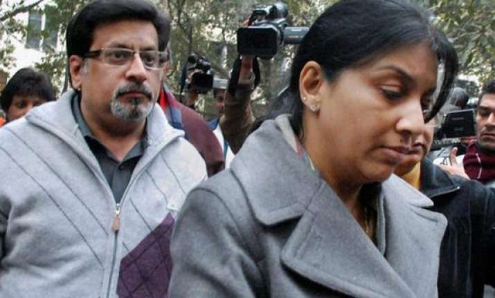 cbi opposes talwars plea for shifting trial in aarushi
