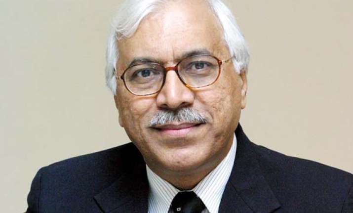 cec heaps praise on politicians