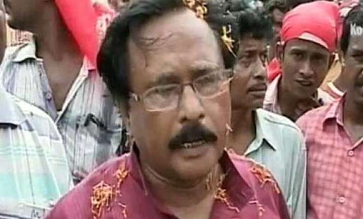cpi m expels dissident lakshman seth