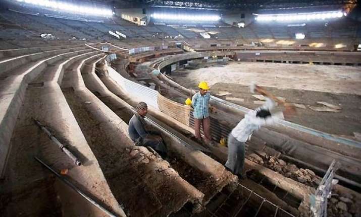 cwg delhi govt rejects all findings of shunglu committee