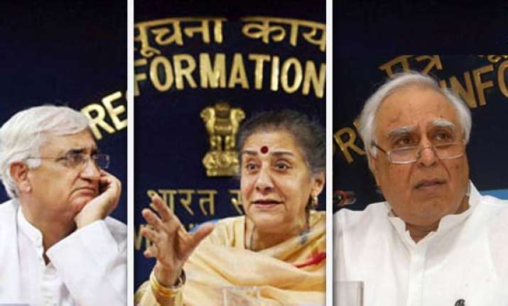 cwg scam soni tells media confirm your facts then broadcast