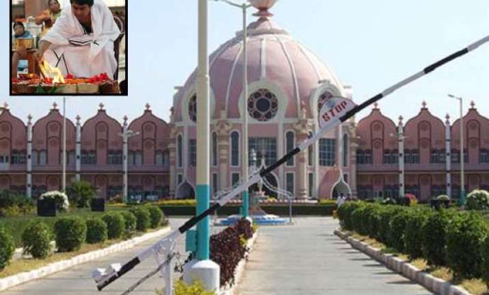 cash seizure sathya sai baba s nephew to be questioned