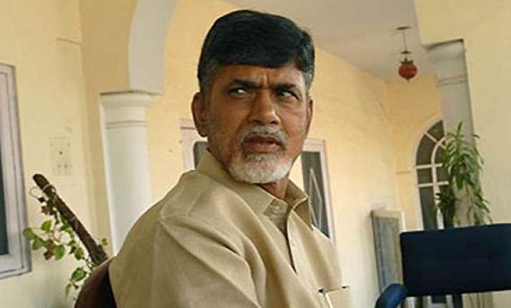 centre must take a call on telangana says naidu