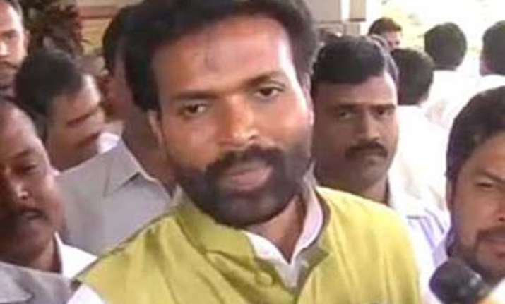 cheating case filed against sriramulu